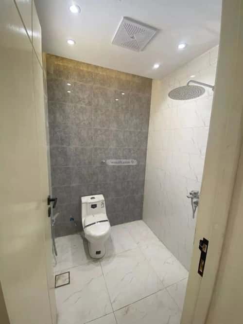 دور 161 متر مربع ب 5 غرف عكاظ، جنوب الرياض، الرياض