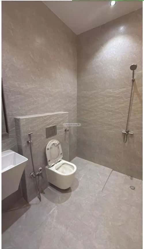 Apartment with 5 Bedrooms Bader, South Riyadh, Riyadh