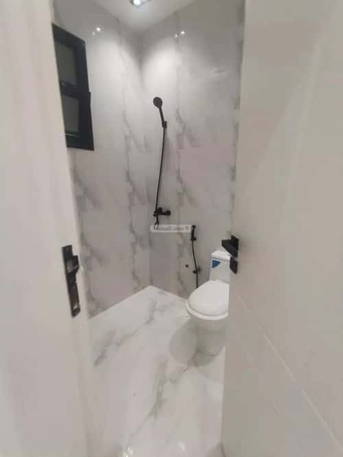 Apartment with 4 Bedrooms Az-Zahra, West Riyadh, Riyadh