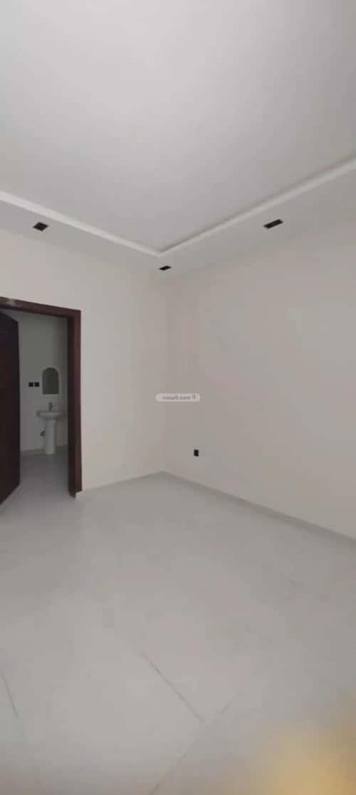 فيلا 187 متر مربع غربية على شارع 15م الجنادرية، شرق الرياض، الرياض