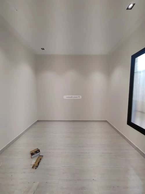 فيلا 200 متر مربع شرقية على شارع 20م طويق، غرب الرياض، الرياض