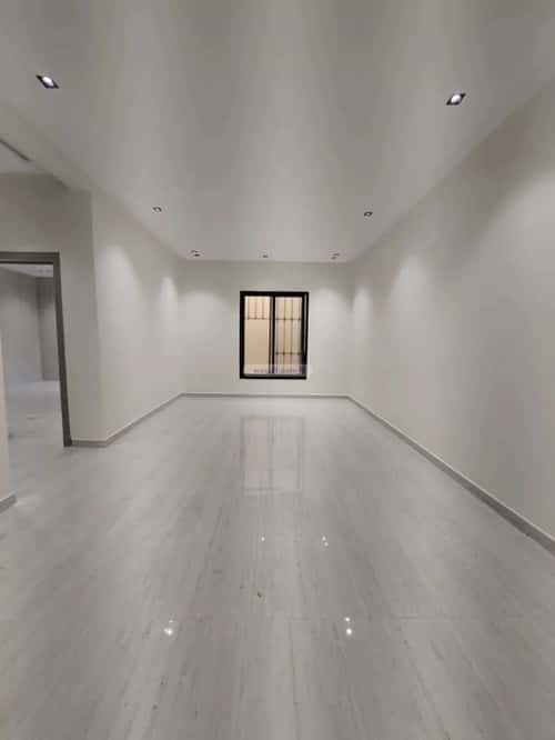 فيلا 5 غرف في طويق