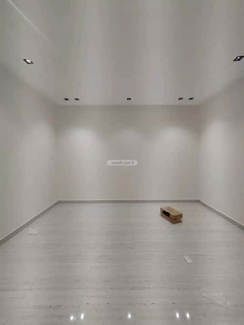 فيلا 200 متر مربع شرقية على شارع 20م طويق، غرب الرياض، الرياض