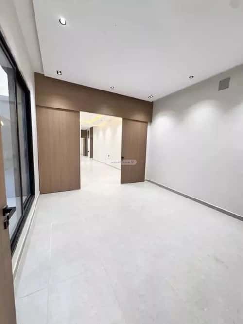 Floor 207 SQM with 5 Bedrooms Okaz, South Riyadh, Riyadh