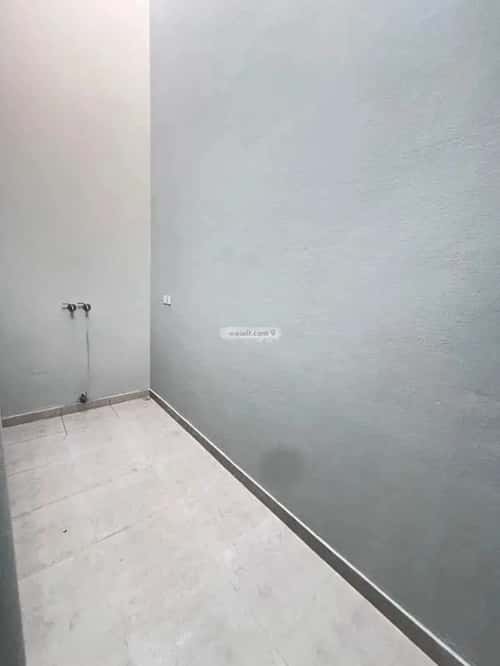 Floor 300 SQM with 5 Bedrooms Al Haya Industrial, Madinah