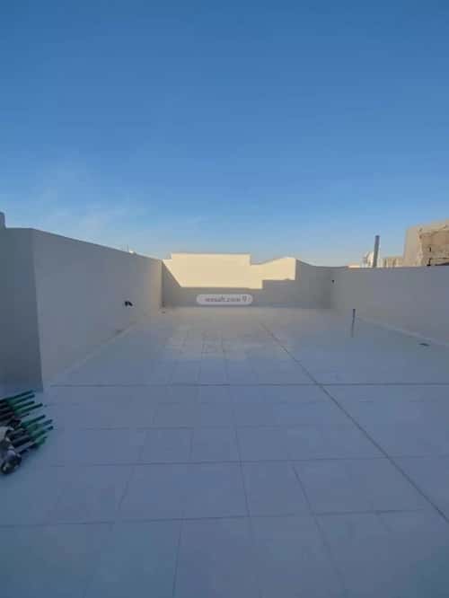 فيلا 297 متر مربع شرقية على شارع 20م العريجاء الغربي، غرب الرياض، الرياض