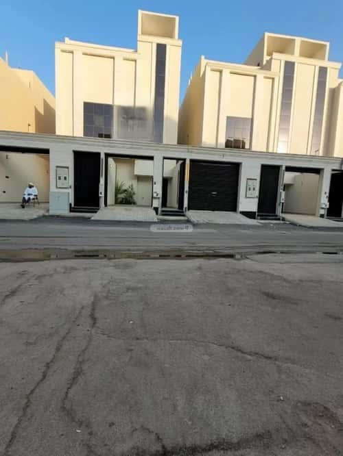 Floor 230 SQM with 3 Bedrooms Twaeeq, West Riyadh, Riyadh