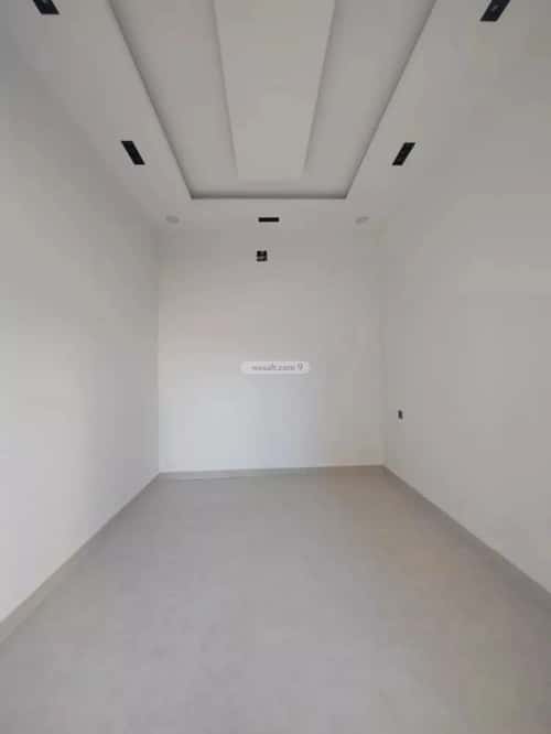 فيلا 200 متر مربع شرقية على شارع 20م العريجاء الأوسط، غرب الرياض، الرياض