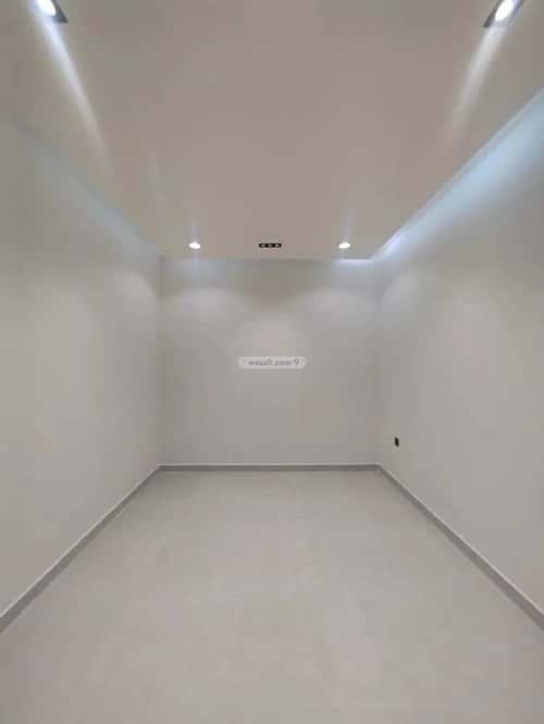 6 bedroom villa in Al Uraija Al Awsat