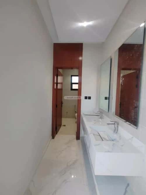 4 bedroom floor in Al Hazm