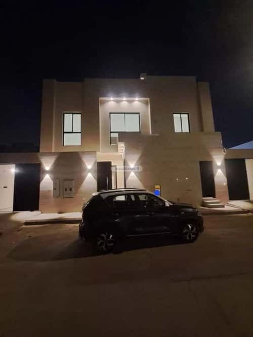 فيلا 422 متر مربع شمالية على شارع 15م العارض، شمال الرياض، الرياض