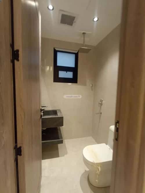 فيلا 302 متر مربع غربية على شارع 15م العريجاء الغربي، غرب الرياض، الرياض