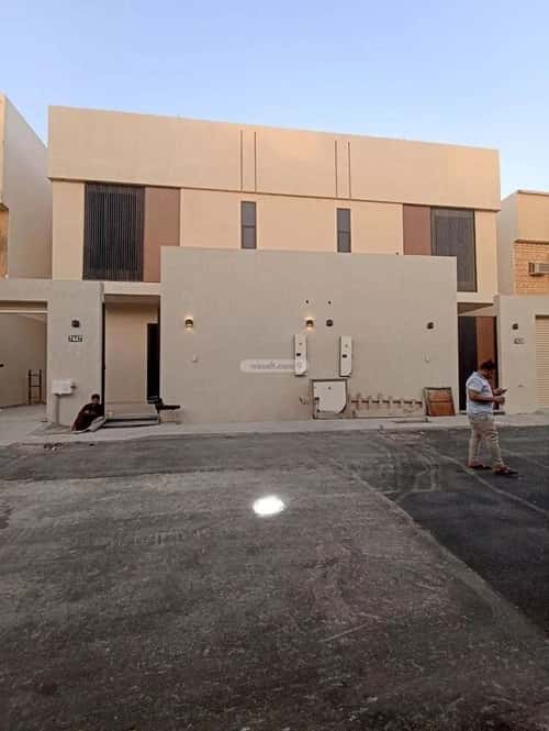 فيلا 6 غرف في العريجاء الغربي