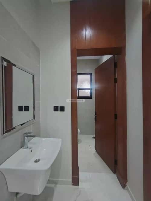 Floor 253 SQM with 5 Bedrooms Al-Hazm, West Riyadh, Riyadh