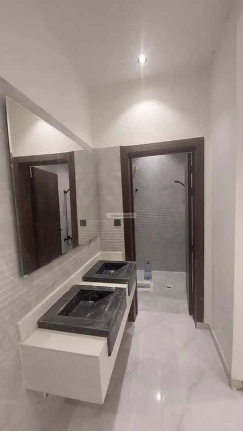 Floor 274 SQM with 3 Bedrooms Okaz, South Riyadh, Riyadh