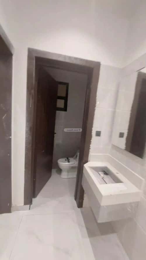 Floor 274 SQM with 3 Bedrooms Okaz, South Riyadh, Riyadh