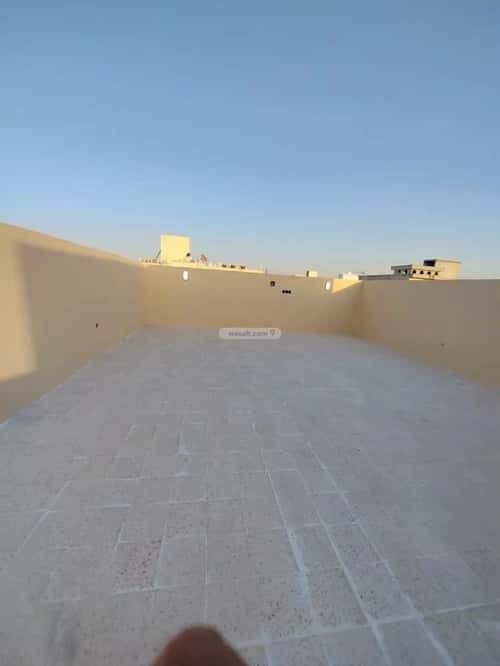 فيلا 200 متر مربع شرقية على شارع 20م طويق، غرب الرياض، الرياض