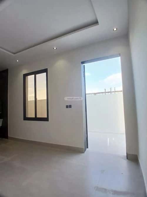 فيلا 200 متر مربع جنوبية على شارع 15م طويق، غرب الرياض، الرياض