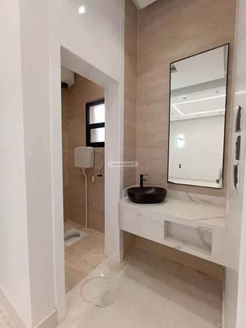 فيلا 200 متر مربع شرقية على شارع 20م العريجاء الغربي، غرب الرياض، الرياض