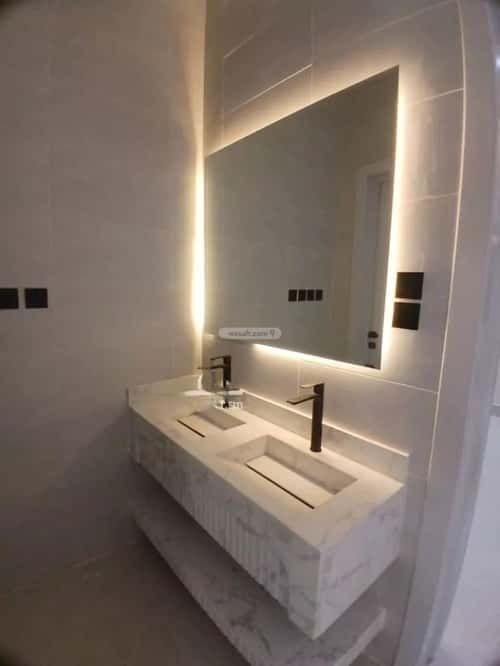 فيلا 313 متر مربع شرقية على شارع 20م طويق، غرب الرياض، الرياض