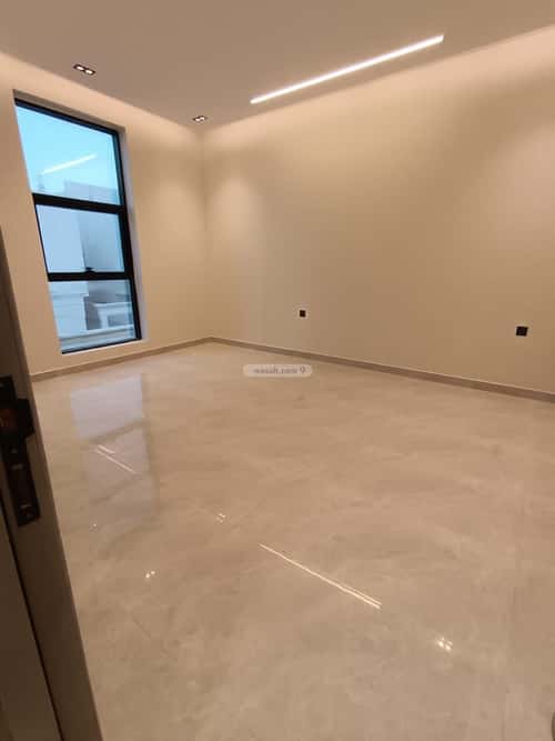 Floor 193 SQM with 5 Bedrooms Al-Janadriyah, East Riyadh, Riyadh