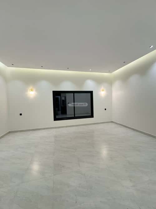 فيلا 260 متر مربع شرقية على شارع 20م الخالدية، أبها