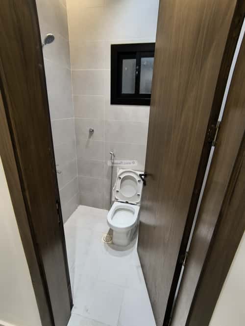 فيلا 312 متر مربع مع 3 شقق واجهة شمالية الفلاح، شرق جدة، جدة