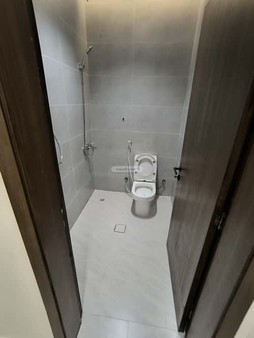 فيلا 275 متر مربع شمالية على شارع 15م الرحمانية، شرق جدة، جدة