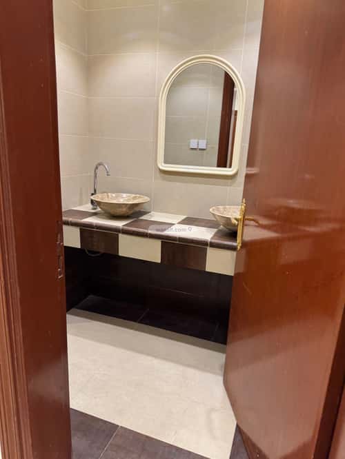 Villa 300 SQM Facing North with 4 Bedrooms As-Sulaimanyah, Central Riyadh, Riyadh