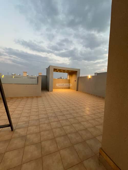 فيلا 250 متر مربع شرقية على شارع 20م الراقي، خميس مشيط