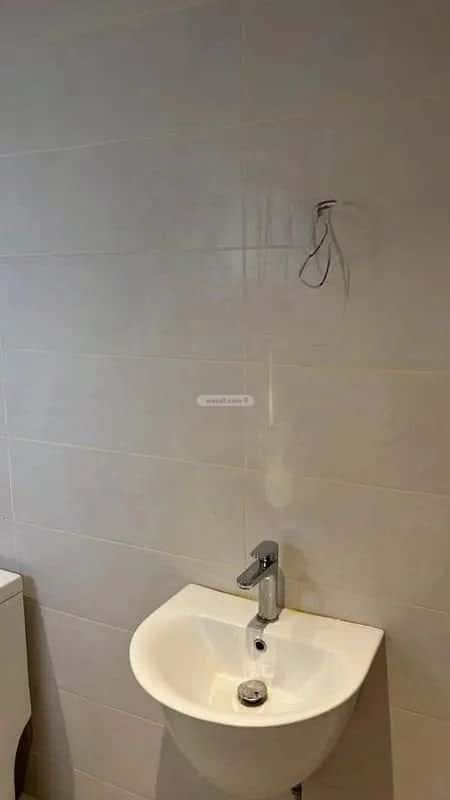 5 bedroom villa in Hittin