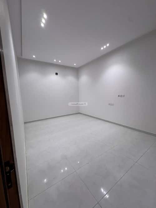 فيلا 250 متر مربع شرقية على شارع 20م الجنادرية، شرق الرياض، الرياض