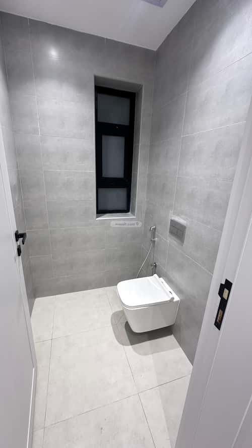 شقة نصف مفروشة ب 3 غرف البحر، الخبر