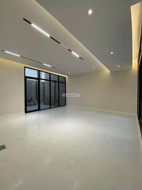 Villa 300 SQM Facing South on 20m Width Street Al-Mahdiyah, West Riyadh, Riyadh