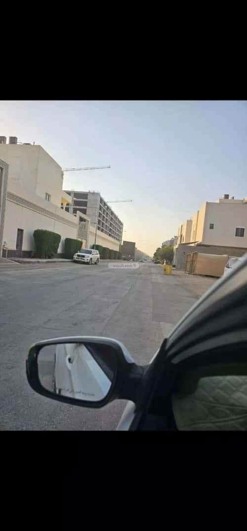 فيلا 1820 متر مربع شمالية شرقية على شارع 28م حطين، شمال الرياض، الرياض