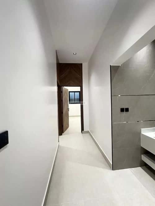 دور 220 متر مربع ب 5 غرف نوارة، المزاحمية