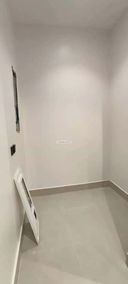 Floor 152 SQM with 3 Bedrooms Al-Maizaliyah, East Riyadh, Riyadh