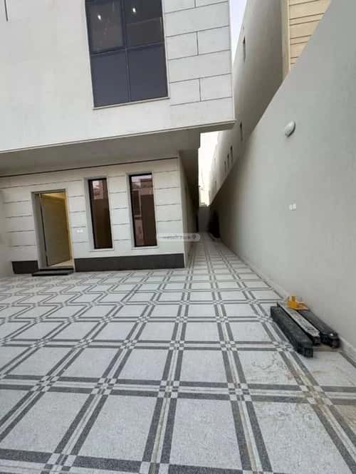 فيلا 540 متر مربع شرقية على شارع 15م المرجان، شرق الرياض، الرياض