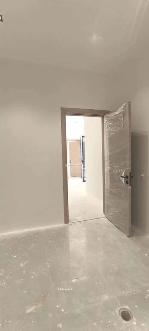 فيلا 333 متر مربع جنوبية شرقية على شارع 18م القادسية، شرق الرياض، الرياض