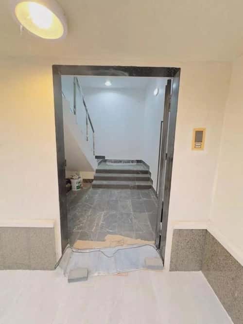 Floor 205 SQM with 4 Bedrooms Al-Qadisiyah, East Riyadh, Riyadh