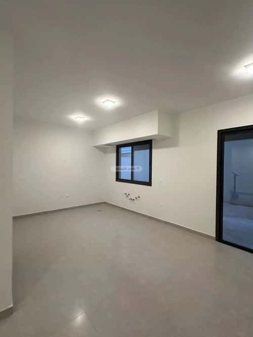 فيلا 300 متر مربع واجهة شرقية ب 4 غرف مطار الملك خالد الدولي، شمال الرياض، الرياض