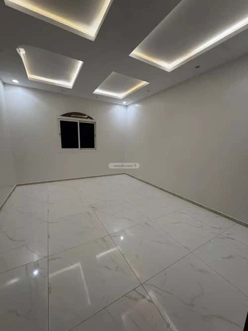 Floor 450 SQM with 3 Bedrooms Al-Mahdiyah, West Riyadh, Riyadh