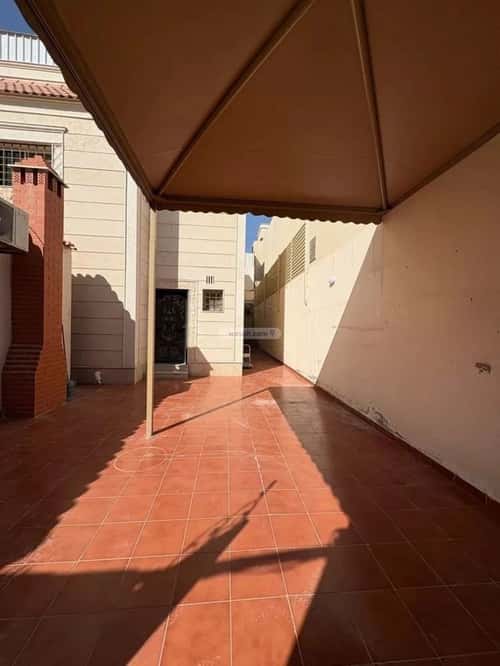 فيلا 250 متر مربع واجهة جنوبية ب 5 غرف الربيع، شمال الرياض، الرياض