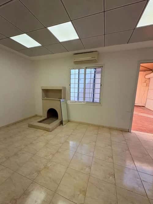 Villa 250 SQM Facing South with 5 Bedrooms Ar-Rabi, North Riyadh, Riyadh