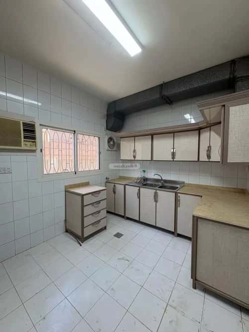 Floor 366 SQM with 5 Bedrooms As-Sulaimanyah, Central Riyadh, Riyadh