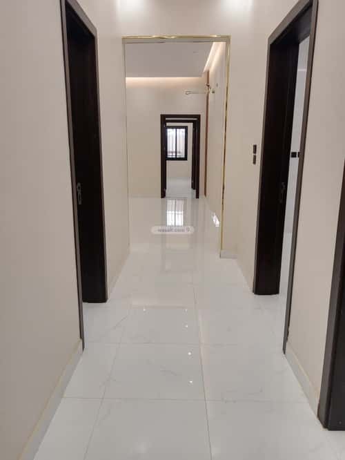 Apartment with 5 Bedrooms Al-Faisaliyah, Sibya'