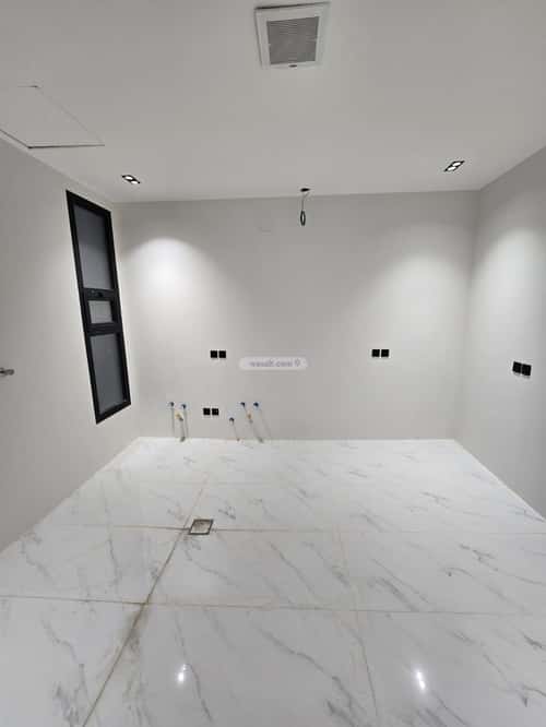 Floor with 5 Bedrooms Al-Muanisiyah, East Riyadh, Riyadh