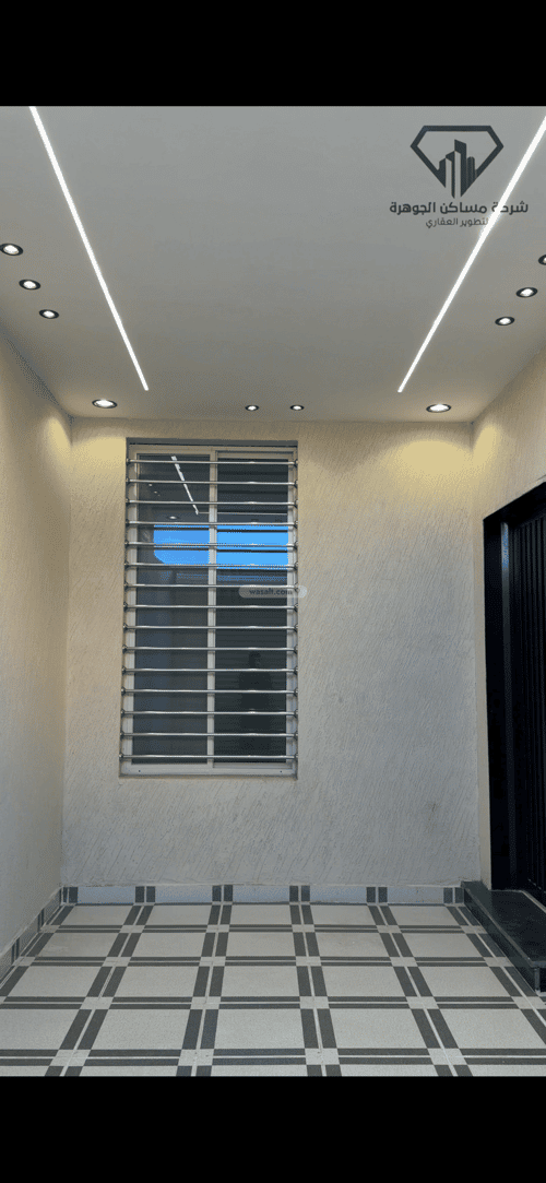 فيلا 261 متر مربع شمالية على شارع 12م ريحه، الطائف