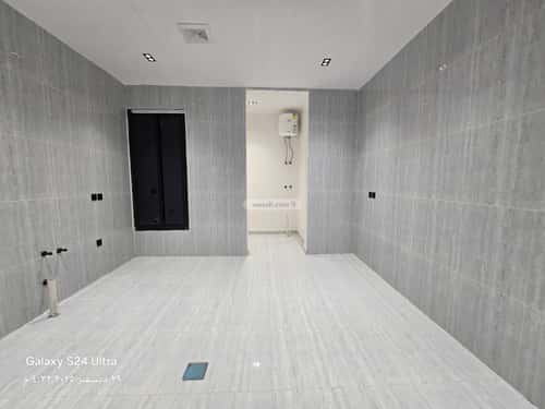 4 bedroom floor in Badr