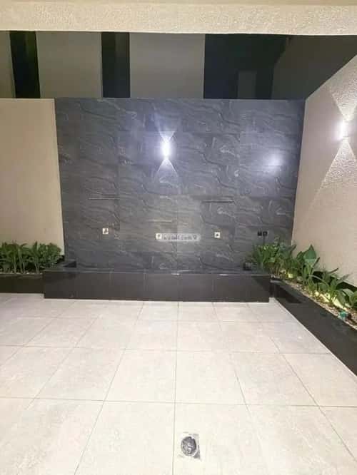 فيلا 250 متر مربع جنوبية على شارع 15م النرجس، شمال الرياض، الرياض